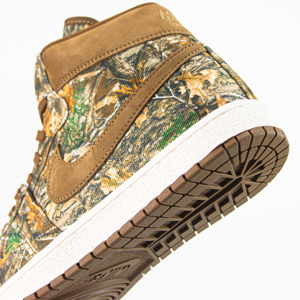 Jordan Air Ship PE SP (Multi-Color/Oil Green)