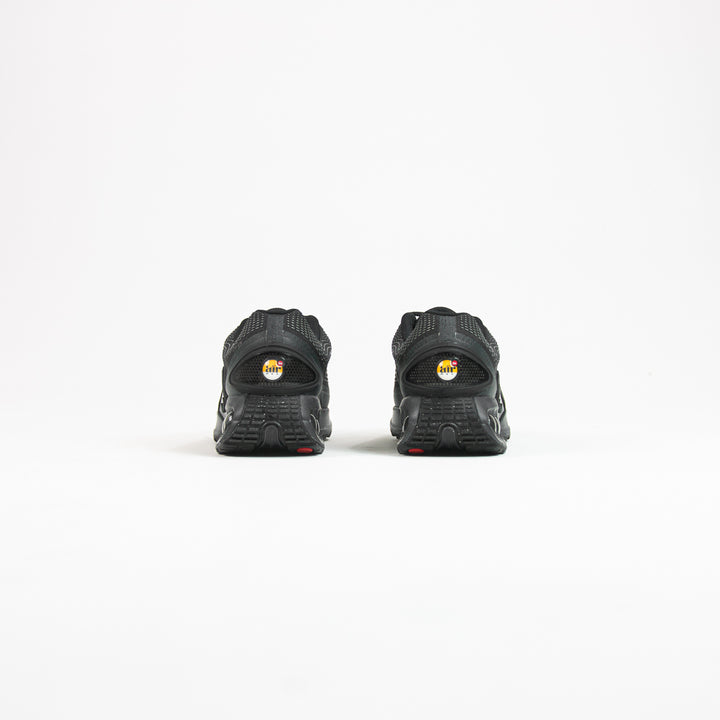 Air Max DN (Black/DK Smoke Grey-Dark Grey)