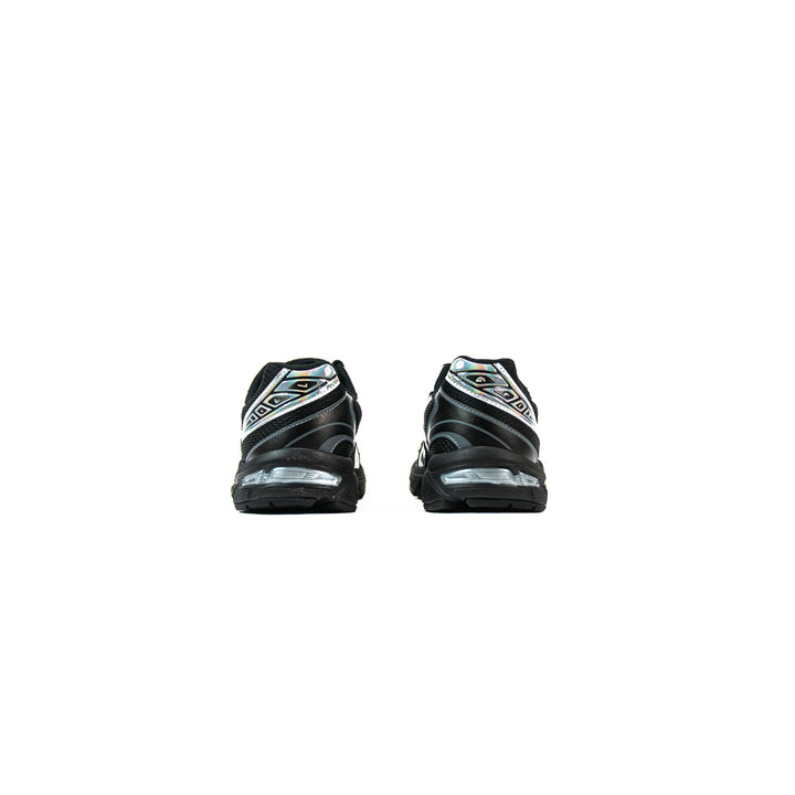 Gel-1130 (Black/Pure Silver)