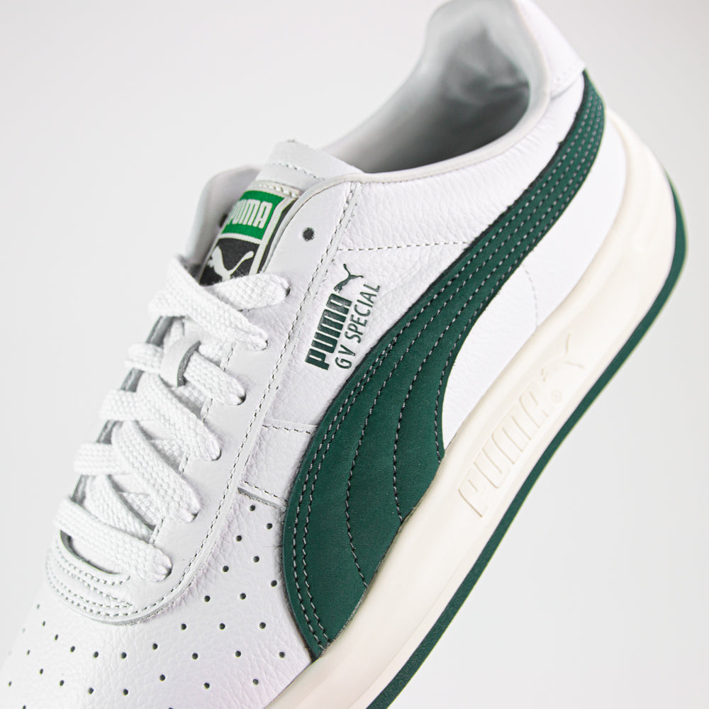 GV Special (Puma White/Dark Myrtle)