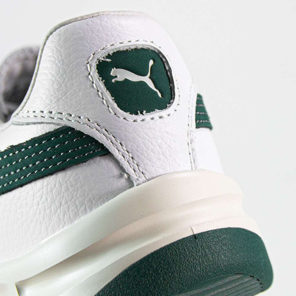 GV Special (Puma White/Dark Myrtle)