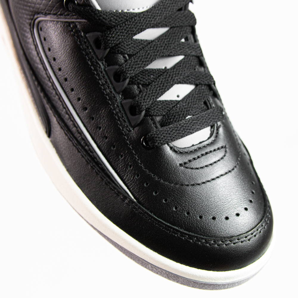 Air Jordan 2 Retro GS (Black/Cement Grey-Fire Red)