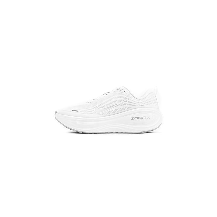 Vomero Plus (White/White/Photon Dust)