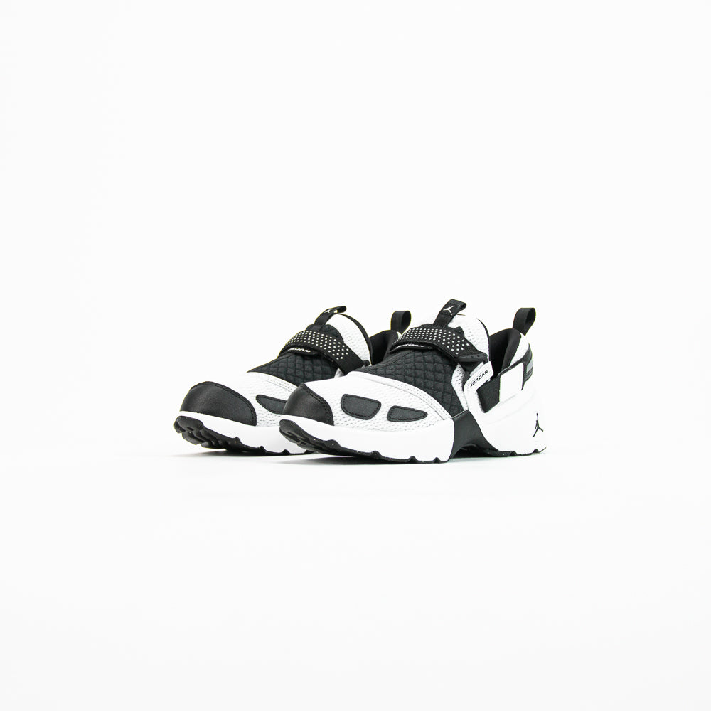Wmns Jordan Trunner LX (White/Black-Reflective Silver)