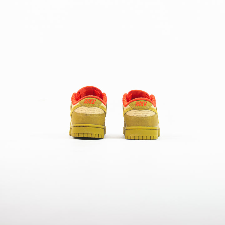 WMNS Dunk Low (Sesame/Bronzine/Picante Red)