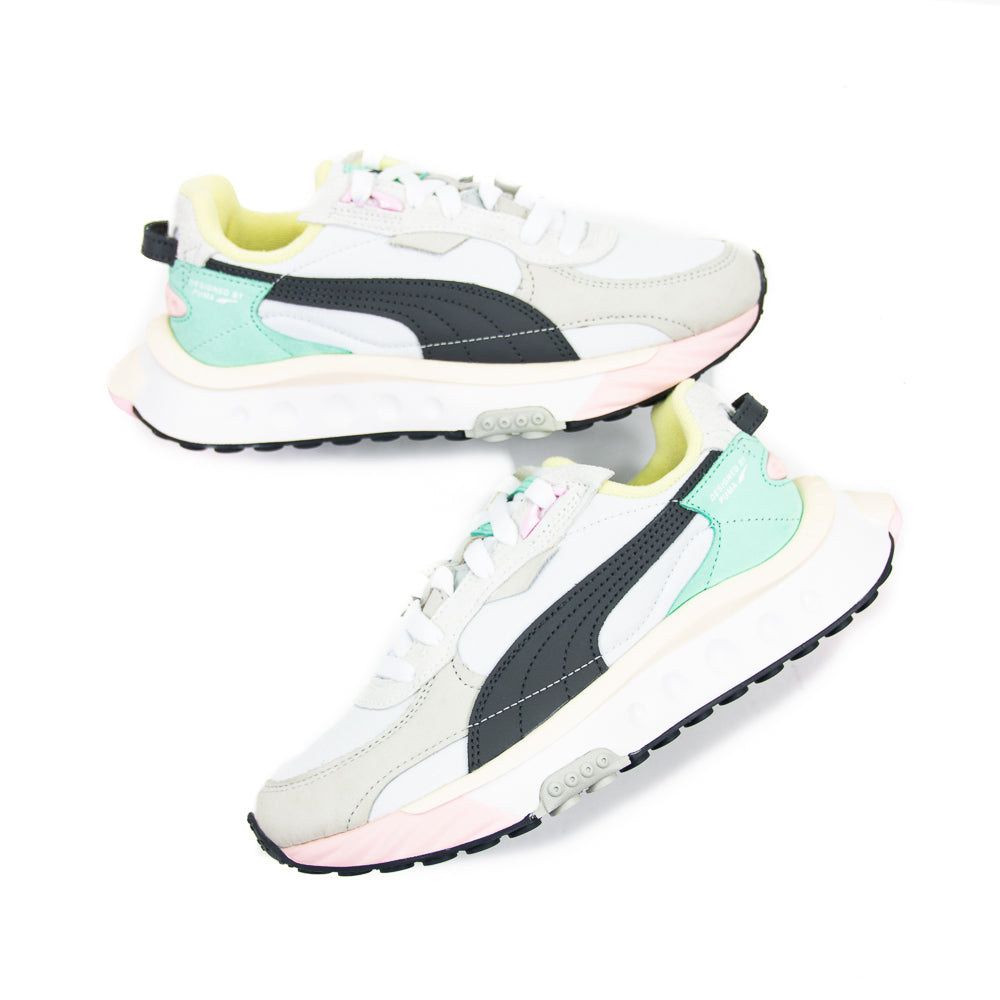 WMNS Wild Rider Layers (White/Ebony)