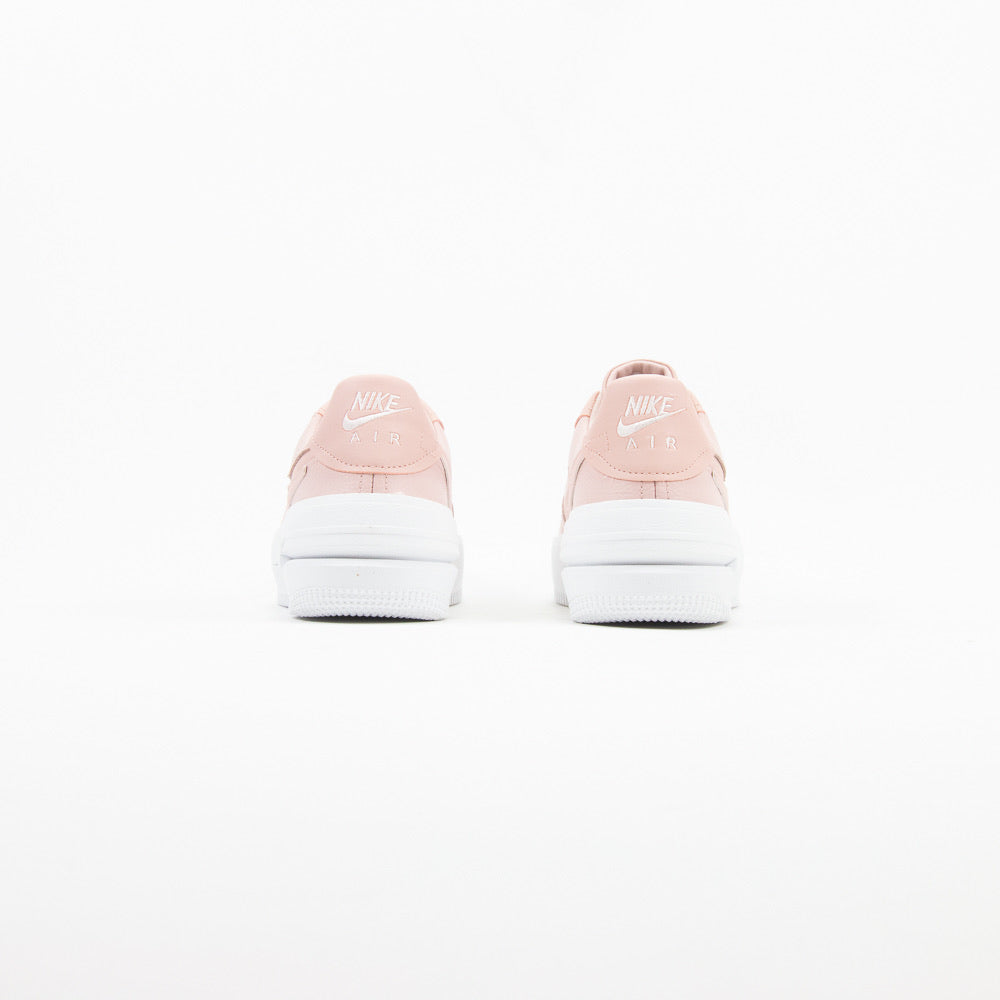 WMNS AF1 PLT.AF.ORM (Pink Oxford/Light Soft Pink)